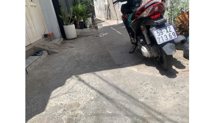 NHÀ GIẢM CHÀO 200TR.CHỈ CÒN 4.1TỶ.TL