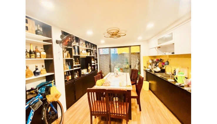 Bán nhà Lê Văn Lương 4.2*21 5 tầng phương Tân Kiển Quận 7 giá chỉ 11 tỷ