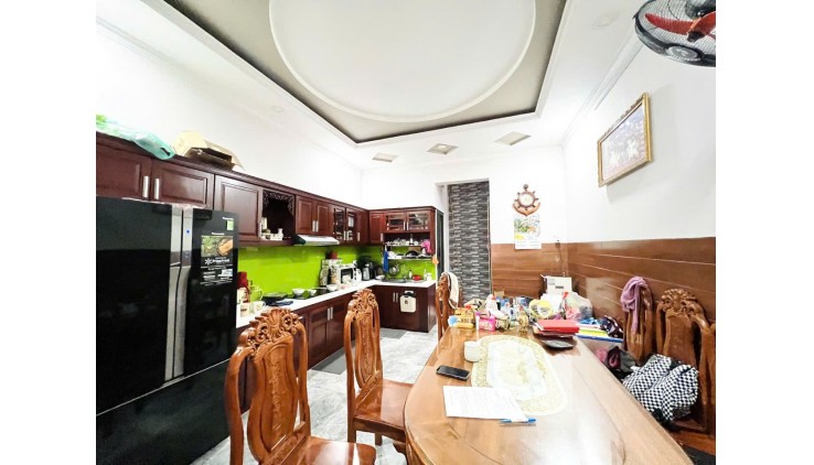 Bán nhà Nguyễn Cửu Đàm,Tân Phú, 4 tầng, 4m x 14m, đường 15m, 10.3tỷ