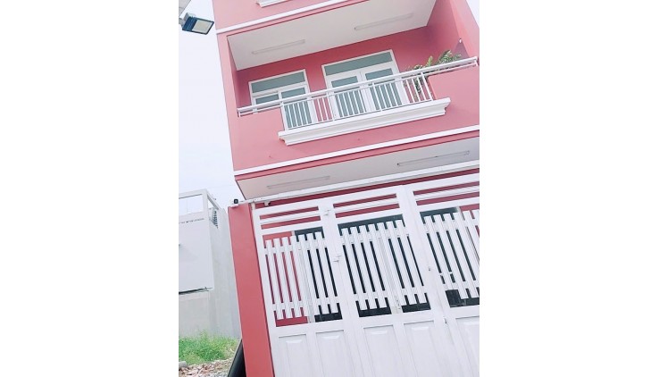 HÀNG HiẾM, Kdc VIP Linh Xuân, Thủ Đức, DTT 90m2 ( 5 x 18 ) Vuông vức, giá  nhỉnh 5T.