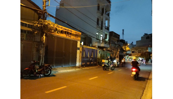 Bán Gấp mặt tiền Trần Tấn Tân Sơn Nhì Tân Phú giáp Tân Bình 121m2,2 Tầng Nhỉnh 5 tỷ