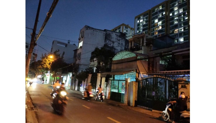 Bán Gấp mặt tiền Trần Tấn Tân Sơn Nhì Tân Phú giáp Tân Bình 121m2,2 Tầng Nhỉnh 5 tỷ