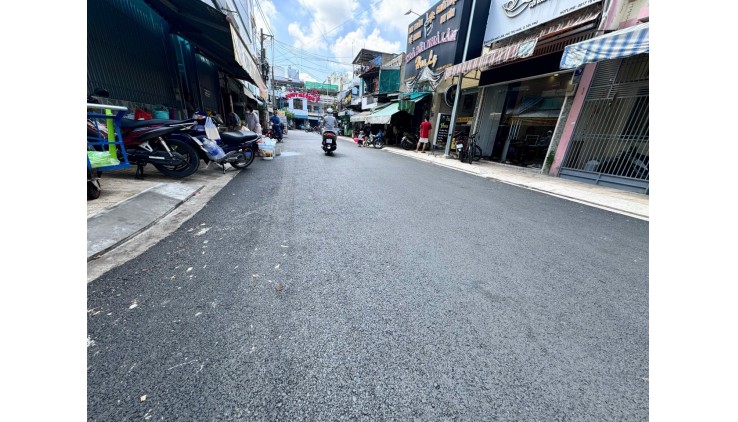 Bán nhà VTKD 7M thông Nguyễn Sơn quận Tân Phú 4 x 14- 4 tầng chỉ 7.3 tỷ tl