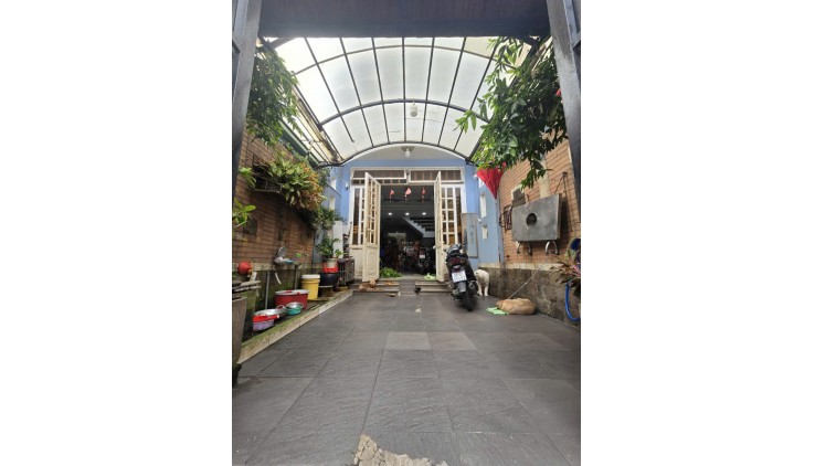 Bán nhà mặt tiền Đông Hưng Thuận 98m2(4.1m*24m), ô tô đổ cửa,  4 Tầng, cách Tr.Chinh 150m, 6.75 t