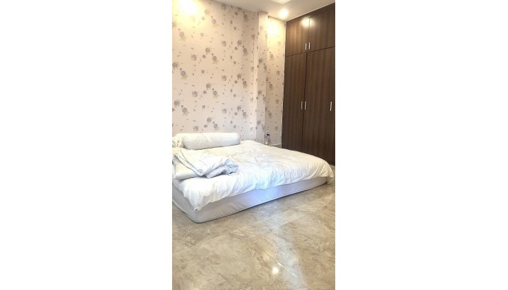 Bán nhà mặt tiền 4.5*28 Huỳnh Tấn phát 3 tầng 4pn phường Tân Phú Quận 7 giá chỉ 24 tỷ 



Bán nhà mặt tiền 4.5*28 Huỳnh Tấn phát 3 tầng 4pn Tân