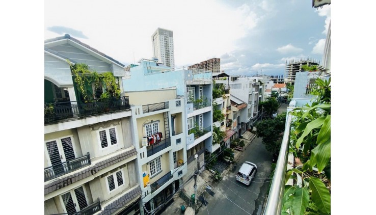 Bán nhà Hoàng Quốc Việt 65m2 5 tầng phường Phú Thuận quận 7 giá chỉ 11 tỷ
