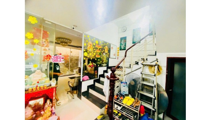 Bán nhà Hoàng Quốc Việt 65m2 5 tầng phường Phú Thuận quận 7 giá chỉ 11 tỷ