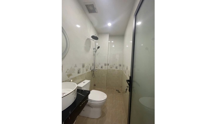NHÀ MỚI ĐÓN TẾT, TT QUẬN 1, 50M2 4PN, HẺM THÔNG DÂN TRÍ - CHỈ 8.X TỶ