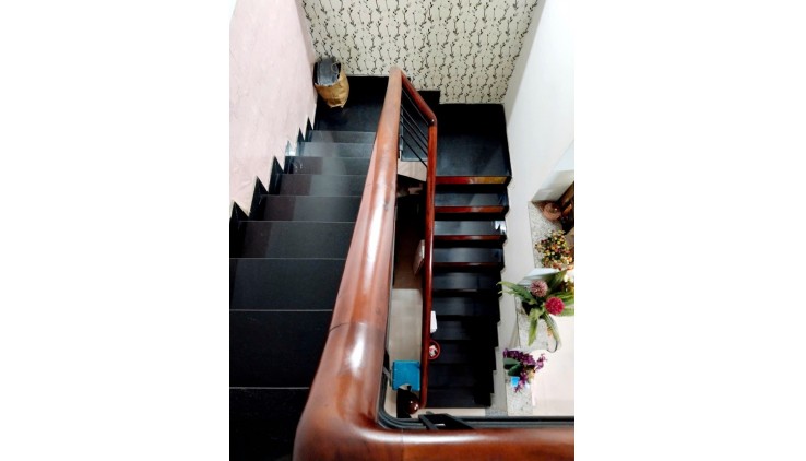 Nhà Đ13 ngay trường học Hoa Phượng Vĩ gần Lê Thúc Hoạch hẻm 6m thông 80m2,2Tầng Nhỉnh 4tỷ