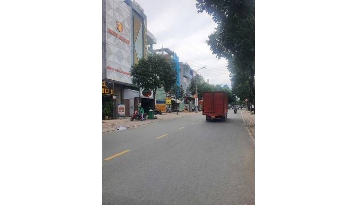 BÁN MẶT TIỀN KINH DOANH. ĐƯỜNG 8. LINH XUÂN. 3 TẦNG. 7 PN. (140M) GIÁ 12 TỶ. CHỦ BỚT LỘC