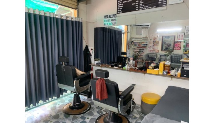 Nhà Bè ! Sang Salon Tóc Mới , MB thuê chỉ có 6 tr/ tháng , MT Đường Số 5 ( KDC Nam Sài Gòn Long Hậu , vị trí đẹp khu vực rất đông, sầm uất )
