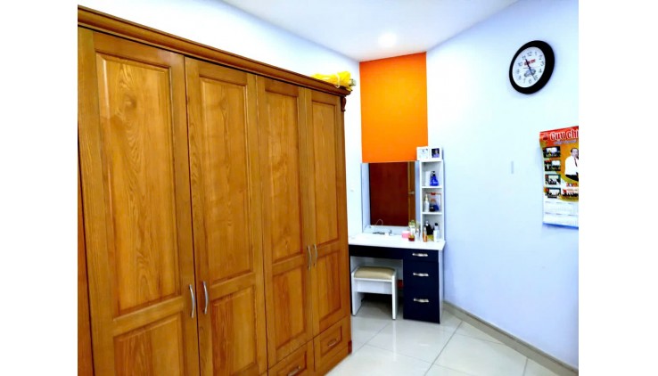 Bán nhà đường số 8 bình hưng hòa,bình tân dt 45 m2 chưa đến 4  tỷ