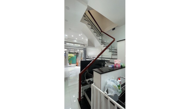 Bán nhà 1/ hẻm 6m Hoàng Xuân Nhị quận Tân Phú 4 x 12-3Tang chỉ 6.55 tỷ tl