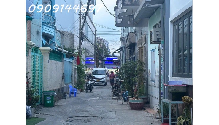 Nhà 3 tầng 1/ đường Phan Văn Hớn, phường TTN. Q12, dt 60m2 (4mx15m), hẻm xe tải. Giá 6,6Tỷ