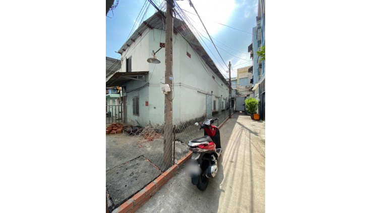 Bán nhà vị trí đẹp  Hem oto Kế MT AEON Tân Phú 6.3 x 22M chỉ 9.7 tỷ tl
