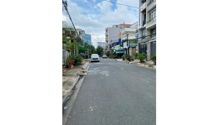 Nhỉnh 13 Tỷ có ngay nhà 4 tầng 92m2 Đường to, Tân Thuận Tây Quận 7