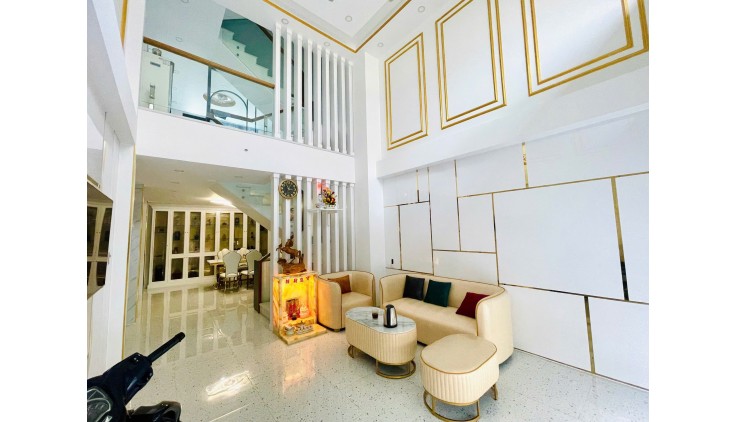 Bán Nhà Mặt Tiền Đường Năm Châu, Tân Bình Nhà 5 Tầng, tặng Full Nội Thất Cao Cấp, Giá 15 Tỷ TL