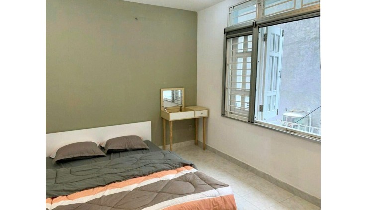 CHDV 8 PHÒNG KHÉP KÍN - FULL NỘI THẤT - NGANG KHỦNG - THUÊ KHOÁN 25TR/THÁNG.