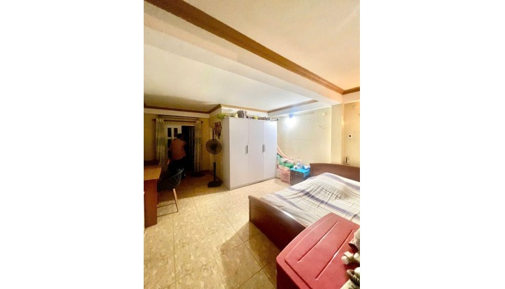 NGỘP QUÁ, Biệt Thự, 132m2 x 4 tầng kiêng cố, ngang 7m, Bình Trưng Q2, Giá chỉ 7.5ty