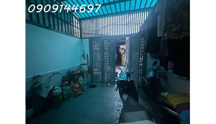 Nhà 3 tầng 1/ đường Phan Văn Hớn, phường TTN. Q12, dt 60m2 (4mx15m), hẻm xe tải. Giá 6,6Tỷ