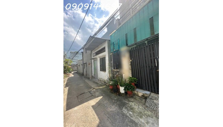 Nhà 3 tầng đường THỚI AN 4, phường Thới An, Q12, dt 67,3m2 (5mx13,5m) Hẻm ôtô Giá 4,25Tỷ