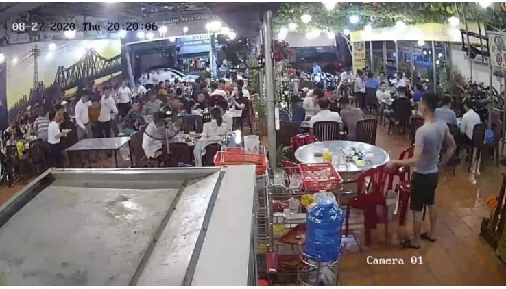 CHO THUÊ MẶT BẰNG Vị Trí : đường Bạch Đằng 2 chiều, quận Tân Bình, Hồ Chí Minh