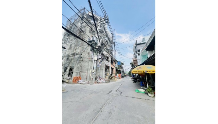 Nhanh mới kịp Đ số 12 BHH còn sót lại lô đất lọt khe cực đẹp hẻm 6m 82m2  Nhỉnh 4 tỷ