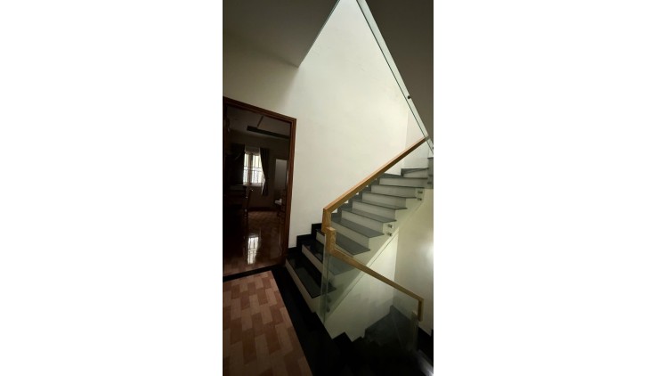 Nhà mới đón tết Đ số 7 BHH gần Aeon Tân Phú hẻm 6m xe hơi vào nhà 53m2,4Tầng Nhỉnh 5tỷ