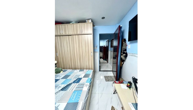 Nhỏ xinh đón tết Đ số 12 BHH gần Aeon Tân Phú hẻm 6m xe hơi vào nhà 32m2,4Tầng Nhỉnh 3tỷ