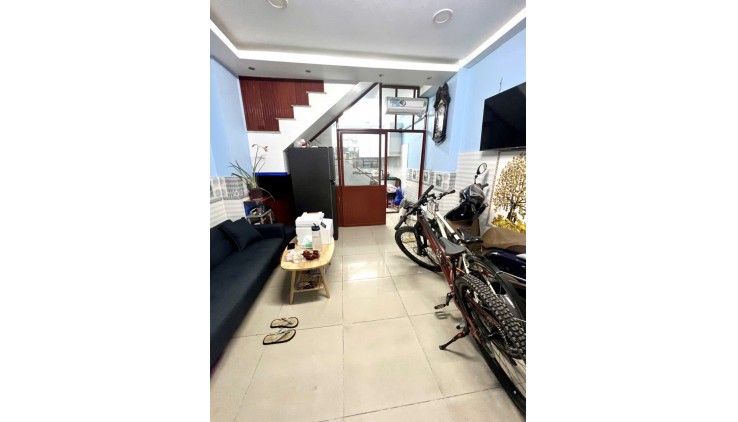 Nhỏ xinh đón tết Đ số 12 BHH gần Aeon Tân Phú hẻm 6m xe hơi vào nhà 32m2,4Tầng Nhỉnh 3tỷ