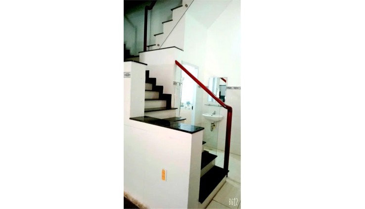 Nhà 50m2 Mặt Tiền đường Giải Phóng P4 Tân Bình, 3 tầng, chỉ 20 tỷ