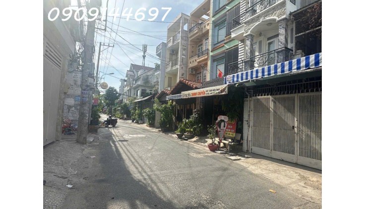 Bán Nhà 4 tầng Mặt tiền đường Hà Chương, phường Trung Mỹ Tây, Q12, dt 68m2 (4mx17m). Giá 6,7Tỷ