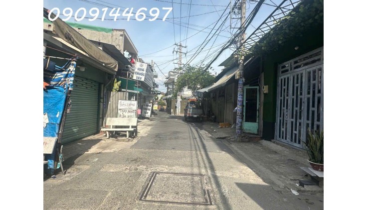 Bán Nhà 4 tầng Mặt tiền đường Hà Chương, phường Trung Mỹ Tây, Q12, dt 68m2 (4mx17m). Giá 6,7Tỷ