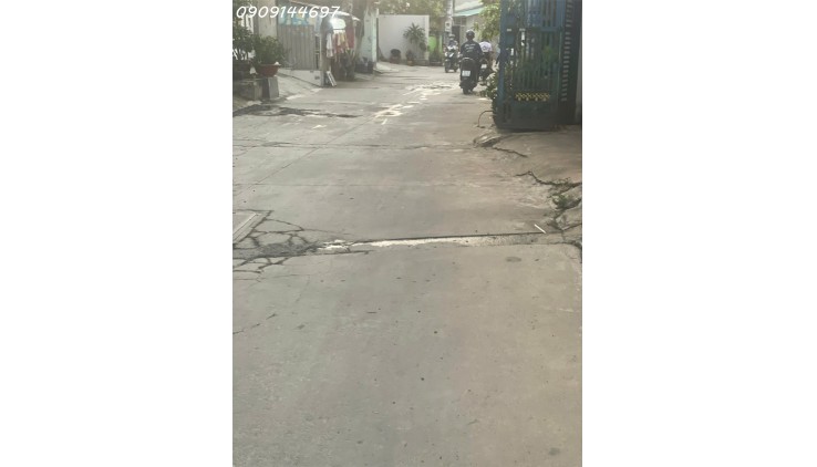 Nhà 2 tầng 1 sẹc đường HIỆP THÀNH 43, phường Hiệp Thành, Q12, dt 60m2 (4,1mx15m) Đường 12m thông Giá 4,9Tỷ