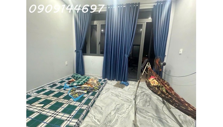 Nhà 3 tầng 1/ đường NGUYỄN VĂN QUÁ, phường ĐÔNG HƯNG THUẬN, Q12, dt 60m2 (5,8m/6,5mx10,5m) Hẻm xe tải thông. Giá 3,8Tỷ