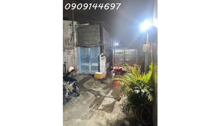 Nhà 3 tầng 1/ đường NGUYỄN VĂN QUÁ, phường ĐÔNG HƯNG THUẬN, Q12, dt 60m2 (5,8m/6,5mx10,5m) Hẻm xe tải thông. Giá 3,8Tỷ