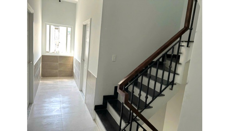 Bán Nhà 4 Tầng 176m2_7.7x26 cho thuê 85tr.th chỉ 16 tỷ Gần ĐH Luật QL13 Hiệp Bình Chánh Thủ Đức
