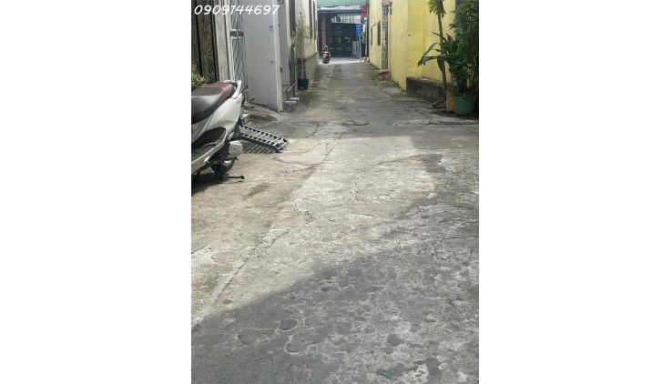 Đất thổ 1/ Đường LÊ VĂN KHƯƠNG - phường HIỆP THÀNH, Q12, DT 60m2 (4,6mx13m) - Hẻm Ôtô. GIÁ 3,8Tỷ.