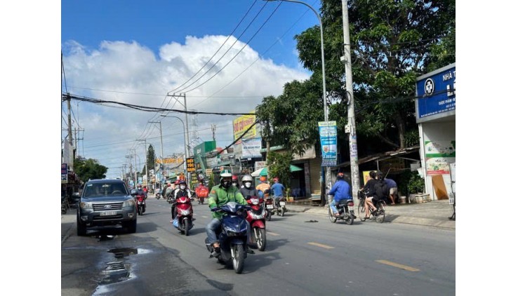 Nhà MT đường NGUYỄN ẢNH THỦ, xã Thới Tam Thôn, Huyện Hóc Môn, dt 120m2 (4mx30m) Giá 9Tỷ