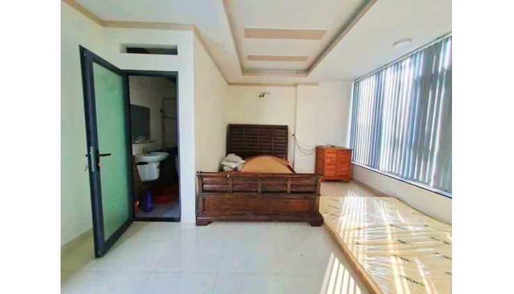 Tòa Nhà Vp Lô góc 5 tầng đường Bùi Văn Ngữ, phường HT, Q12, dt 85m2 (4,3mx20m). Đường 8m. Giá 9,5Tỷ