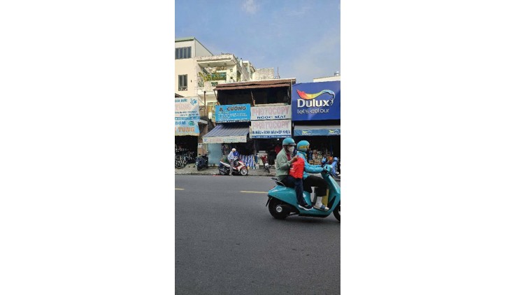 VỊ TRÍ ĐẸP MẶT TIỀN LẠC LONG QUÂN PHƯỜNG 8 TÂN BÌNH - DT 75M2 -GIÁ TỐT