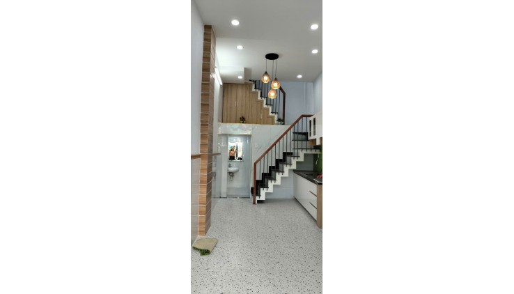 Âu cơ- Tân Bình, hẻm xe tải quay đầu, chỉ 2.950 (3*7m), 1 trệt, 2 lầu, đủ tiện ích, sổ  đẹp