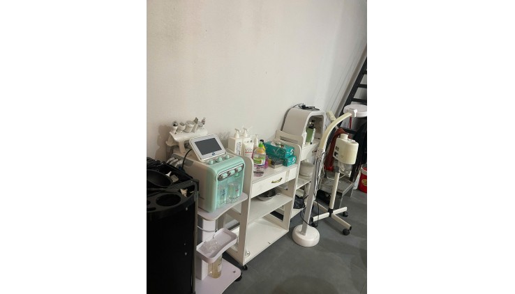 Cần sang nhượng gấp tiệm Tóc - Spa Đường 36 Linh Đông