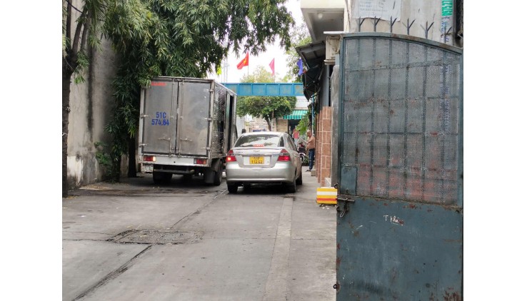 Ngay nhà thờ Tân Hương Tân Phú gần Tân Sơn Nhì hẻm 1 sẹc xe hơi 46m2 ,2 Tầng Nhỉnh 4 tỷ