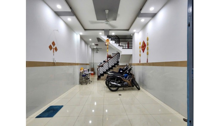 Nhà mới đón tết Lê Đình Thám Tân Phú sát Gò Dầu hẻm 1 sẹc 44m2 ,2 Tầng Nhỉnh 4 tỷ