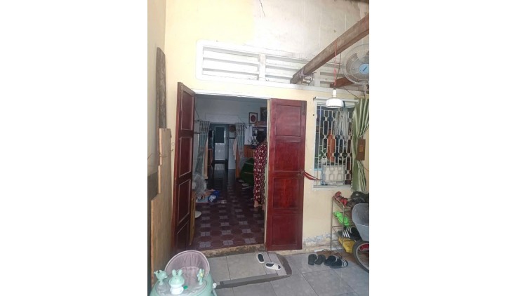 MẶT TIỀN BÁN NHANH, Sổ Hồng Riêng , DT 44M2 ( 4 X 13 ), Thủ Đức, chỉ 199 ty.