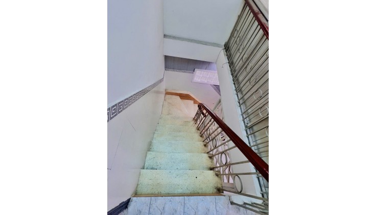 Bán nhà Tân Phú - Tân Sơn Nhì (4*12.5m), hẻm ô tô, 2 lầu, hẻm thông , đủ tiện ích, 4.2 tỷ