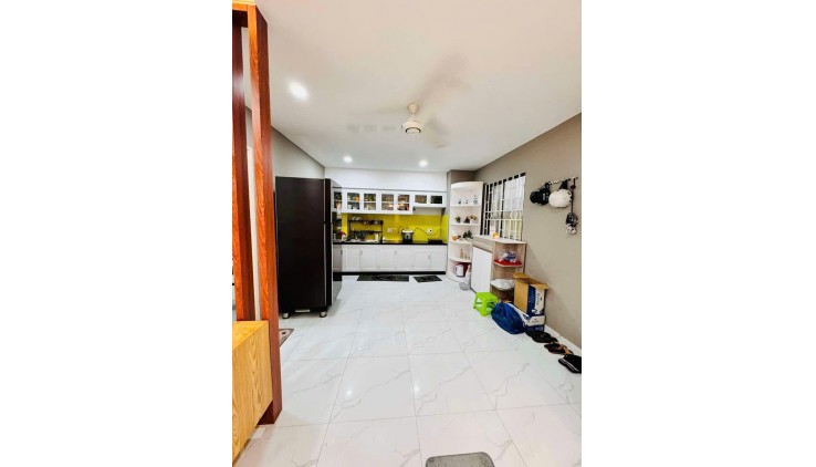 Bán căn hộ Chung Cư Cửu Long - Nơ Trang Long, 82m2 , 2 PN, có sổ, tặng hết nội thất, 3.6 tỷ