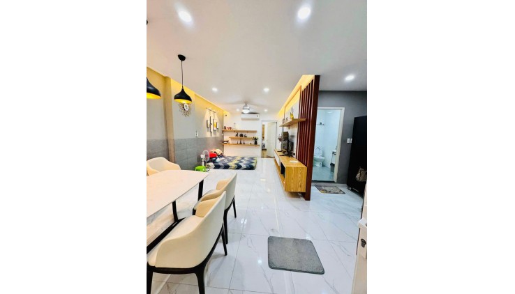 Bán căn hộ Chung Cư Cửu Long - Nơ Trang Long, 82m2 , 2 PN, có sổ, tặng hết nội thất, 3.6 tỷ