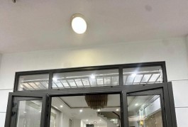 Nhà Ngang Bề Thế 10m, Sầm Uất Hậu Giang, Phường 5, Quận 6. DT 120m2 x 3 tầng . Giá 11.9 tỷ TL.
